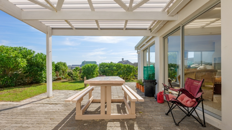 3 Bedroom Property for Sale in Suiderstrand Western Cape